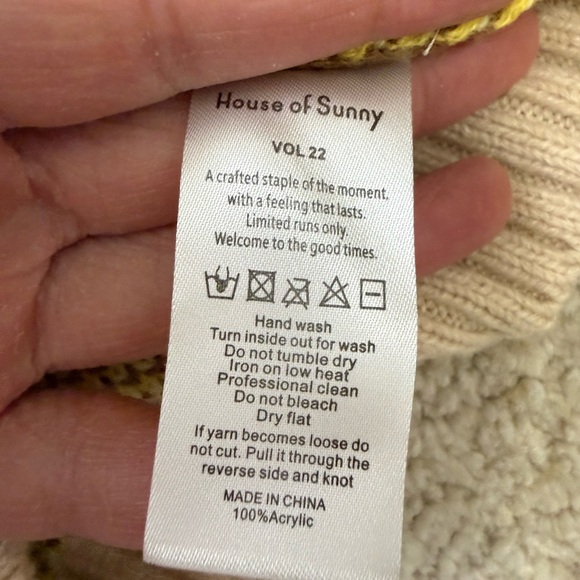 HOUSE OF SUNNY
THE DUNES TRIPPER CARDIGAN Sz 4 - Picture 10 of 13